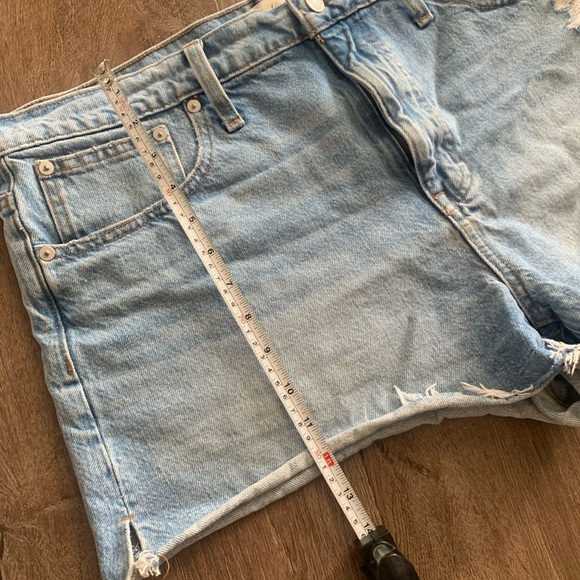 NWT Madewell Relaxed Denim Shorts in Madera Wash: Side-Slit Edition size 31 - Picture 6 of 9